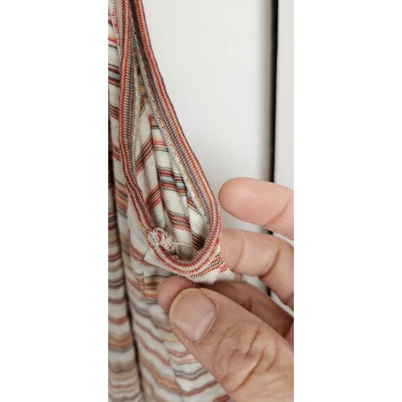 NWT‎ MAX STUDIO Max Studio rainbow Striped Women's Knit Top Tank Sz.Medium - Picture 5 of 6